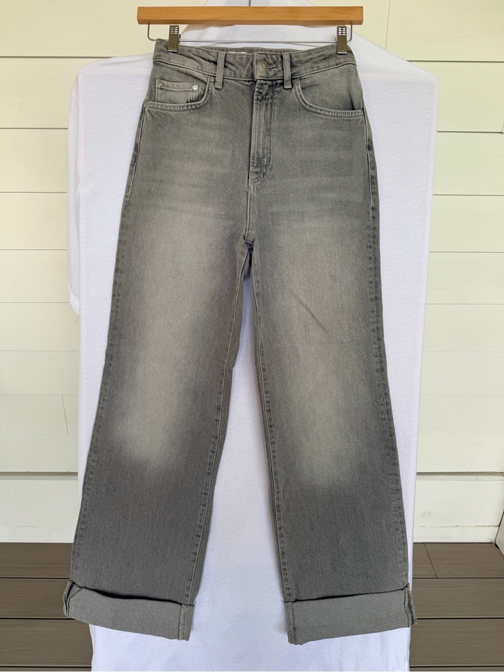Pilcro Anthropologie Gray Wide Leg Cuffed Jeans Size 27 High Rise